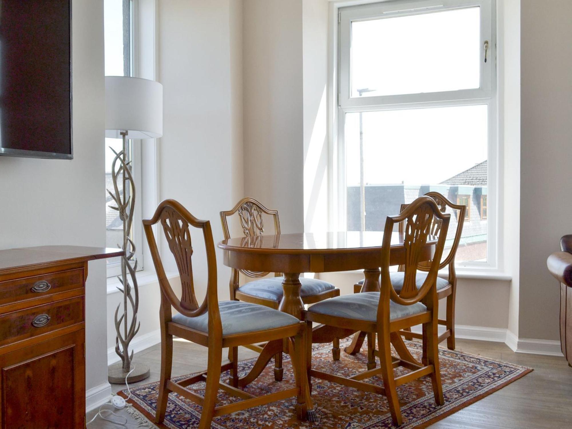 אינברורי Inver House Apartment מראה חיצוני תמונה