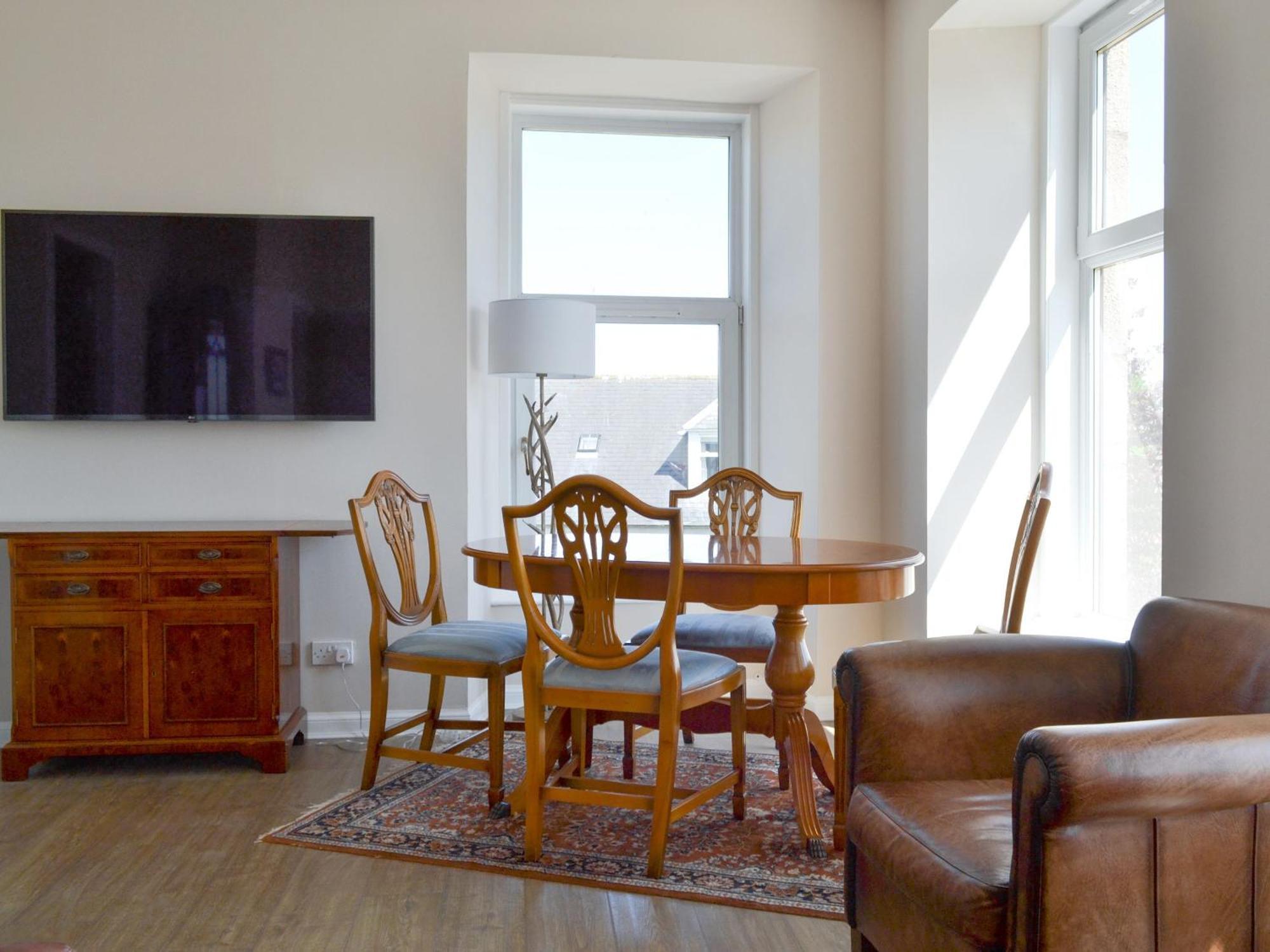 אינברורי Inver House Apartment מראה חיצוני תמונה